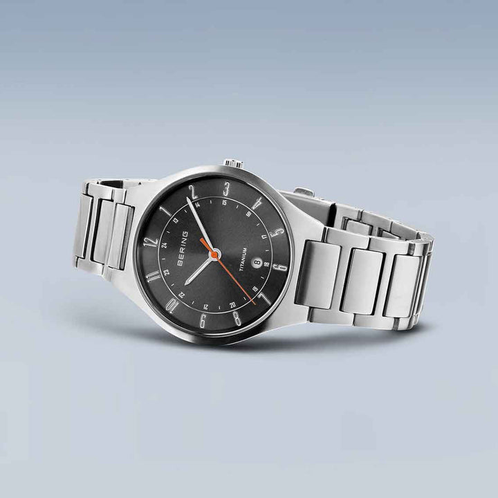 Bering Titanium, silber gebürstet, 11739-772