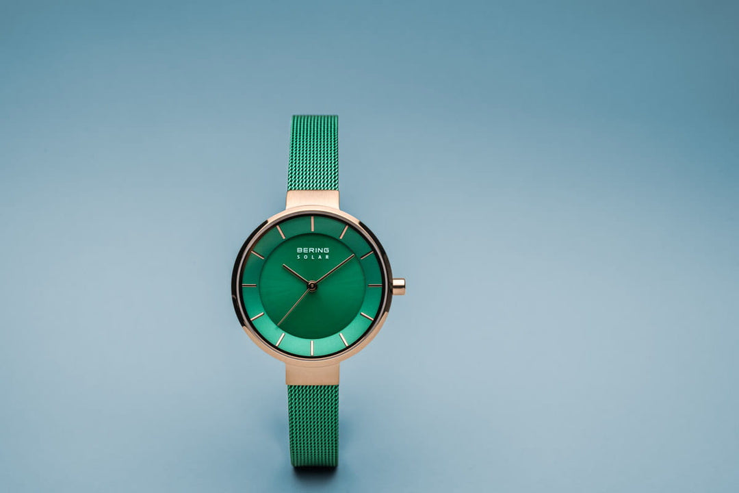 Bering Damenuhr Classic, roségold poliert/gebürstet, 14631-Charity