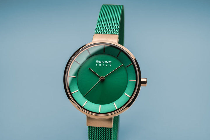 Bering Damenuhr Classic, roségold poliert/gebürstet, 14631-Charity