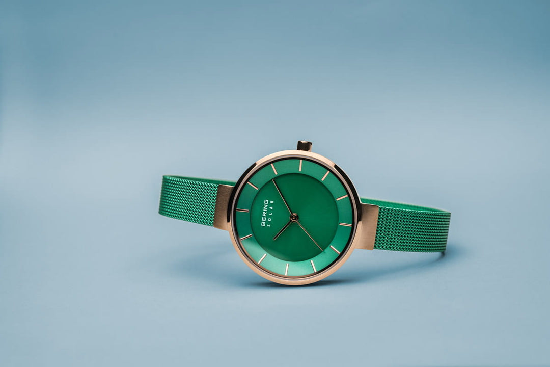 Bering Damenuhr Classic, roségold poliert/gebürstet, 14631-Charity
