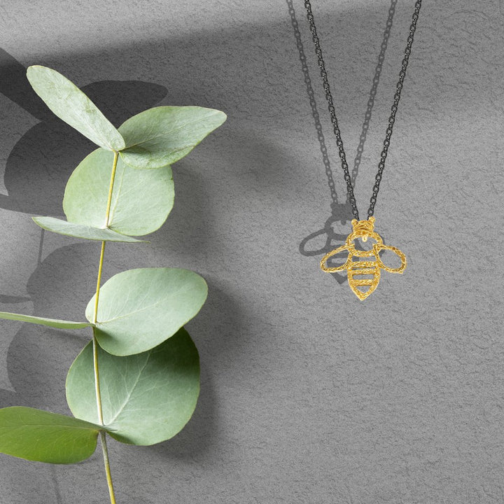 Anhänger und Kette, Sterlingsilber vergoldet "Bug II" M-477